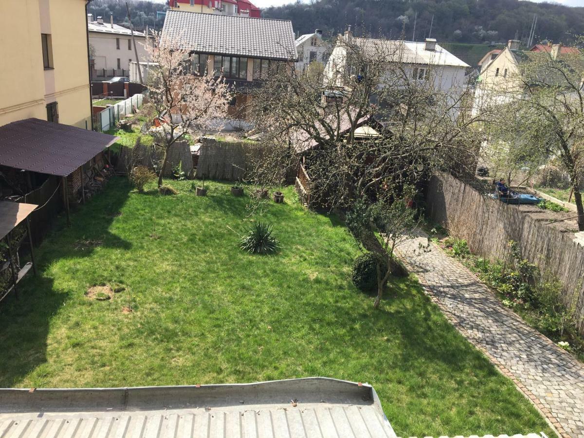 Hostel Villa Roma Lviv Ngoại thất bức ảnh