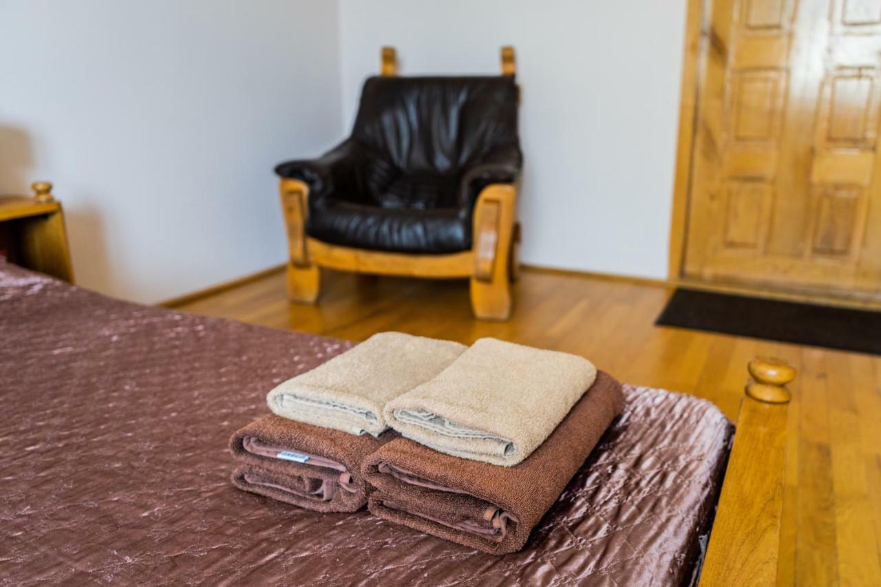 Hostel Villa Roma Lviv Ngoại thất bức ảnh