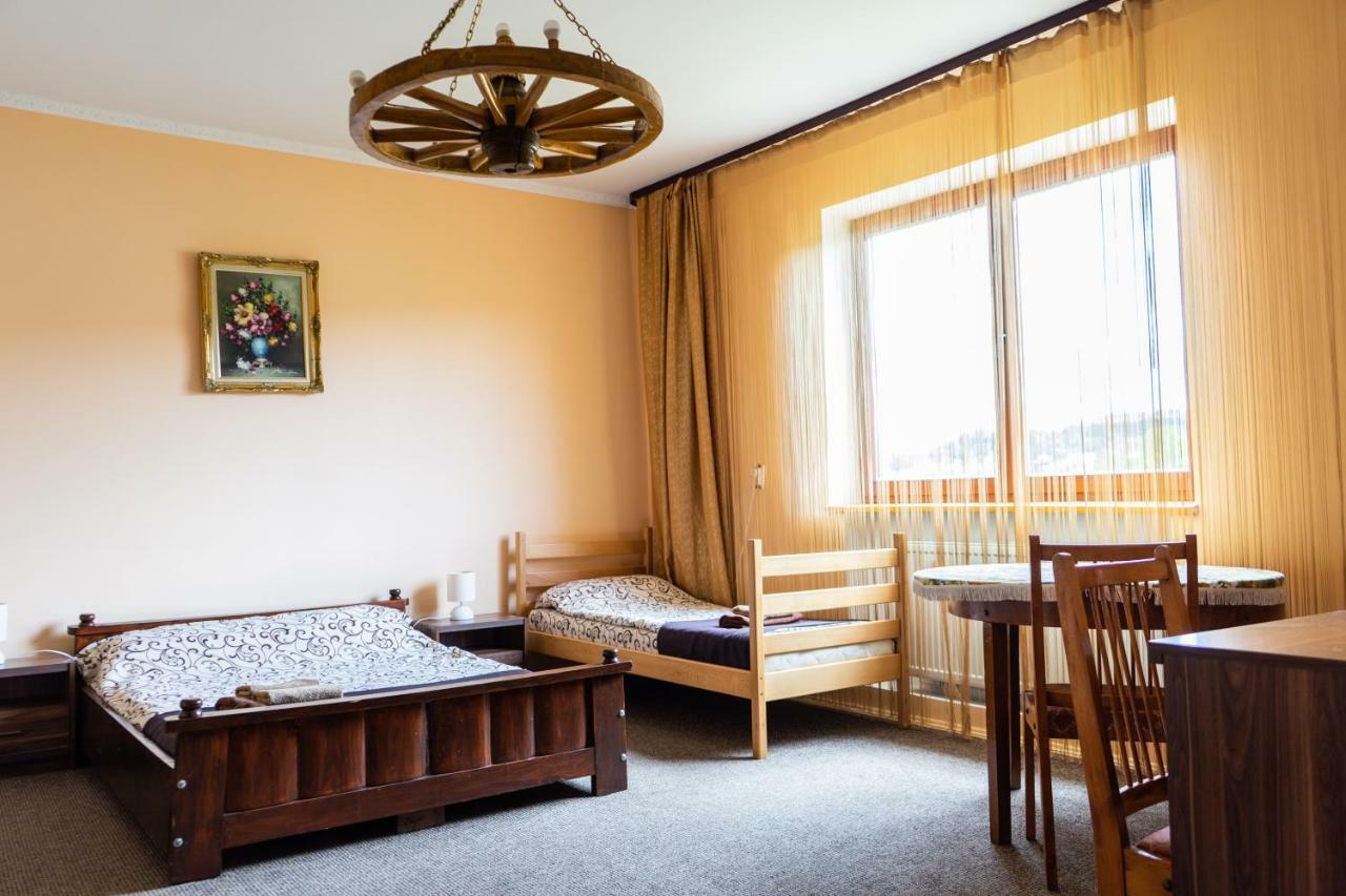 Hostel Villa Roma Lviv Ngoại thất bức ảnh