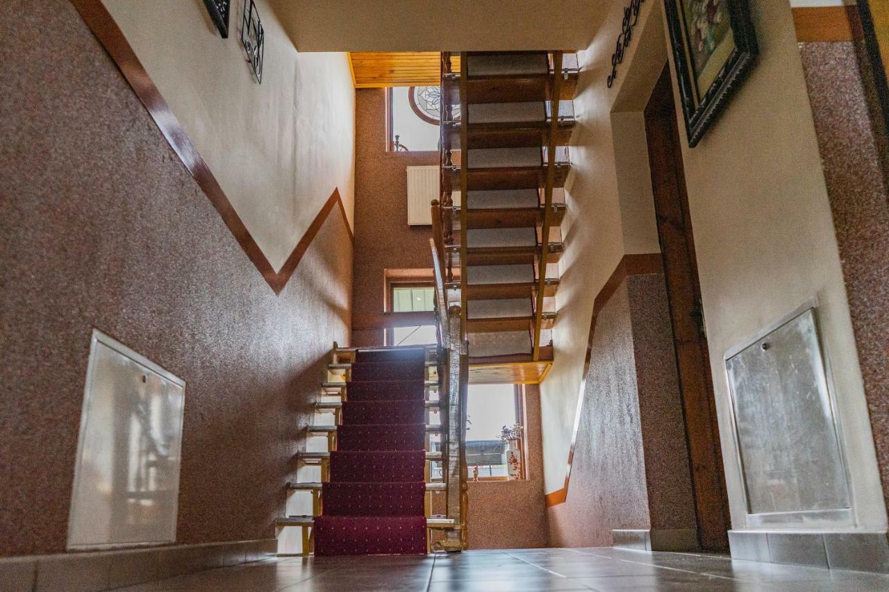 Hostel Villa Roma Lviv Ngoại thất bức ảnh