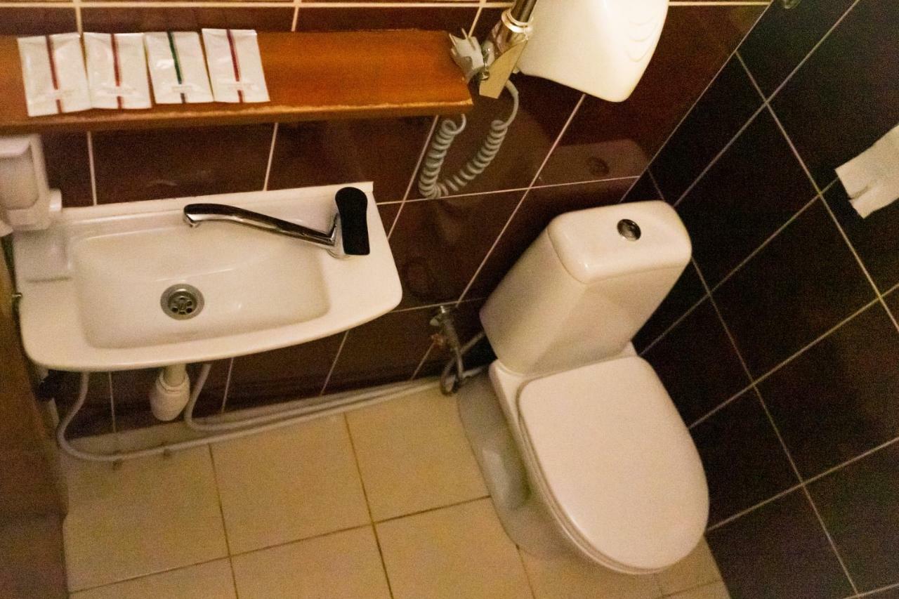 Hostel Villa Roma Lviv Ngoại thất bức ảnh